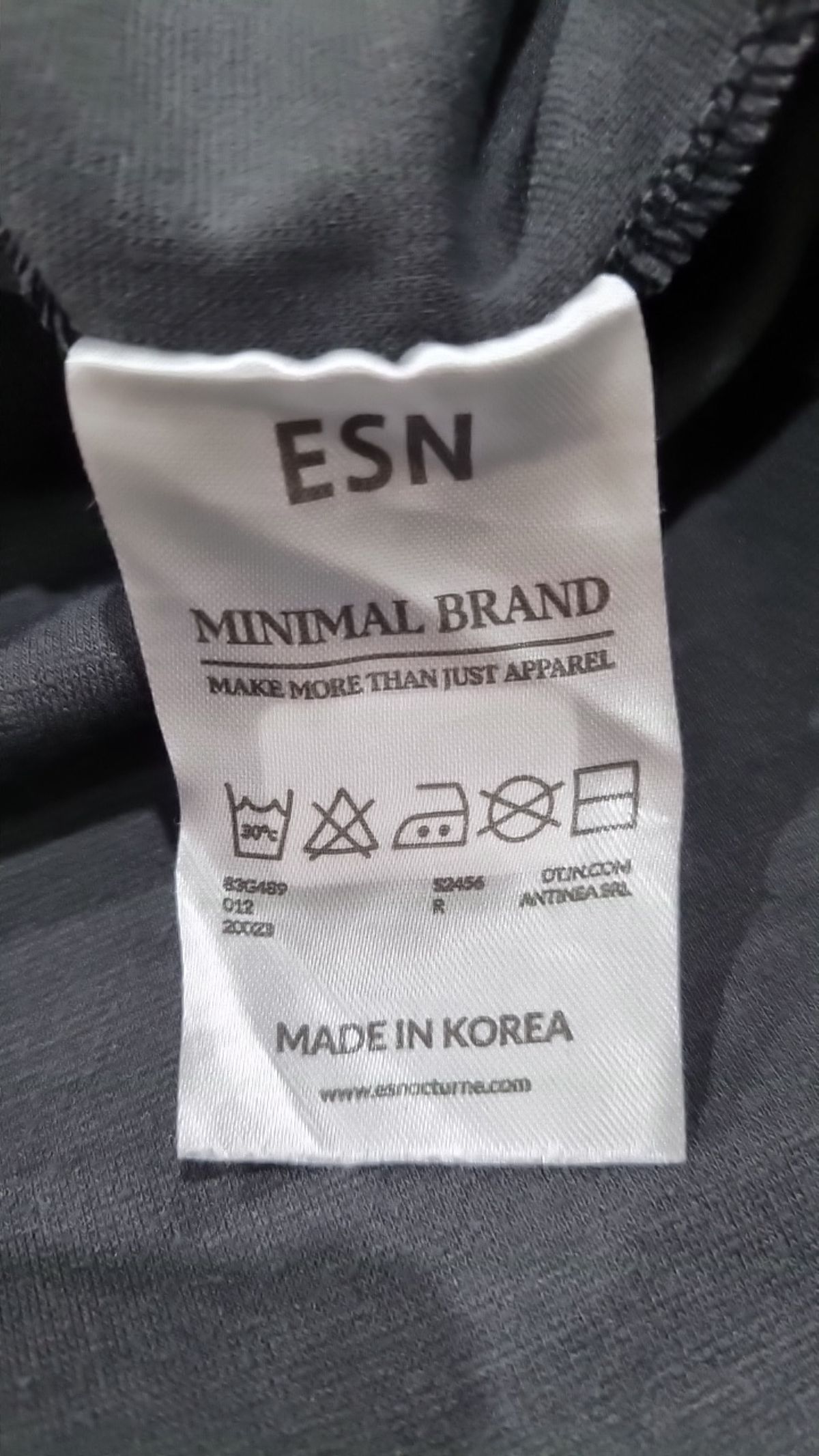 이에스엔(ESN) 긴소매 티셔츠 M