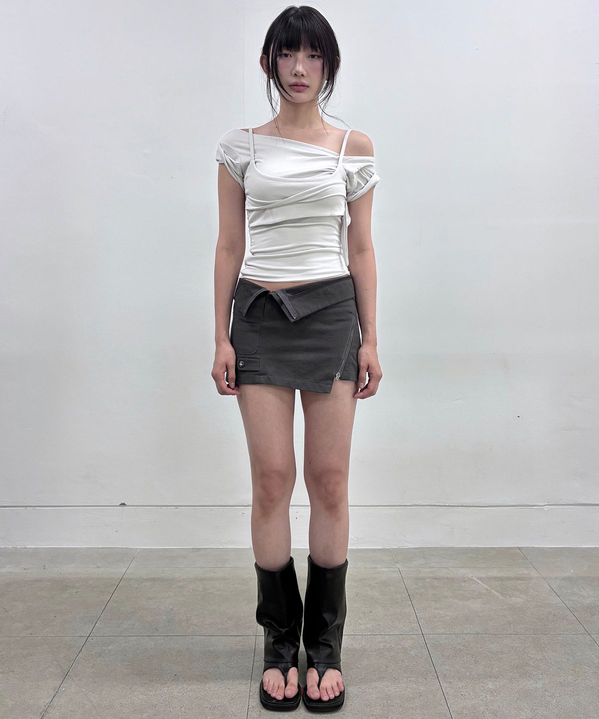 플레어업(FLAREUP) Asymmetrical Folded Skirt (FL-272_Dark Gray)