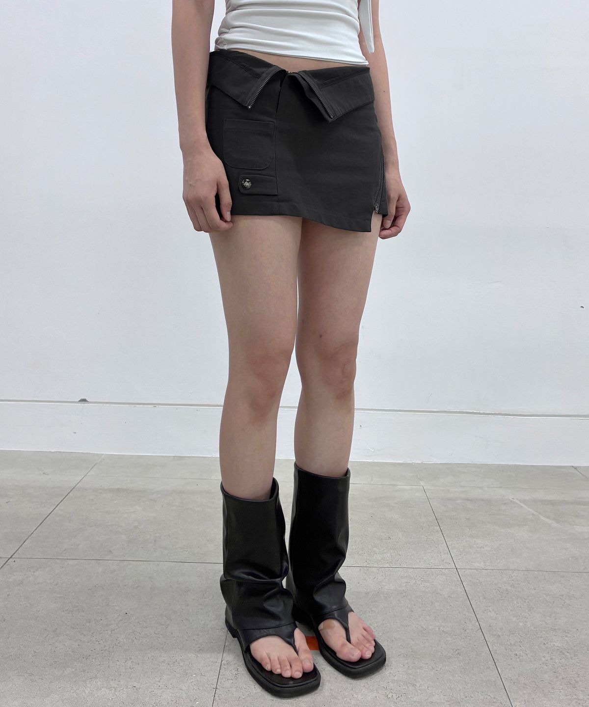 플레어업(FLAREUP) Asymmetrical Folded Skirt (FL-272_Black)