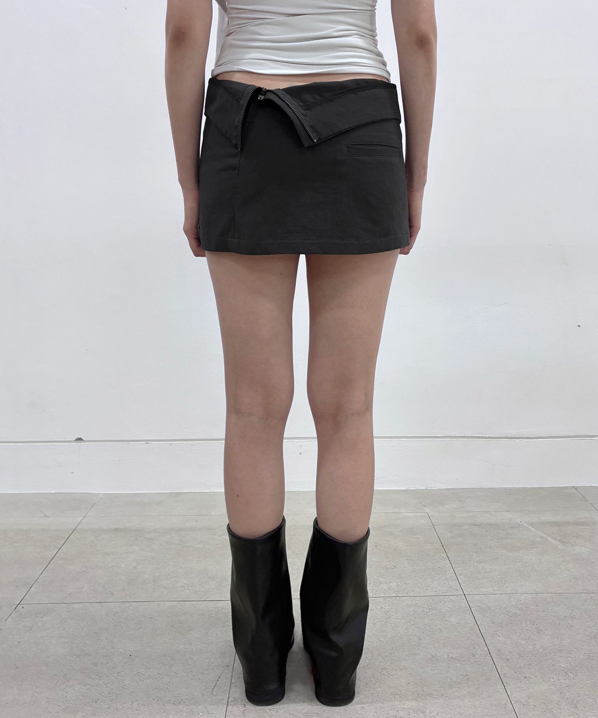 플레어업(FLAREUP) Asymmetrical Folded Skirt (FL-272_Black)