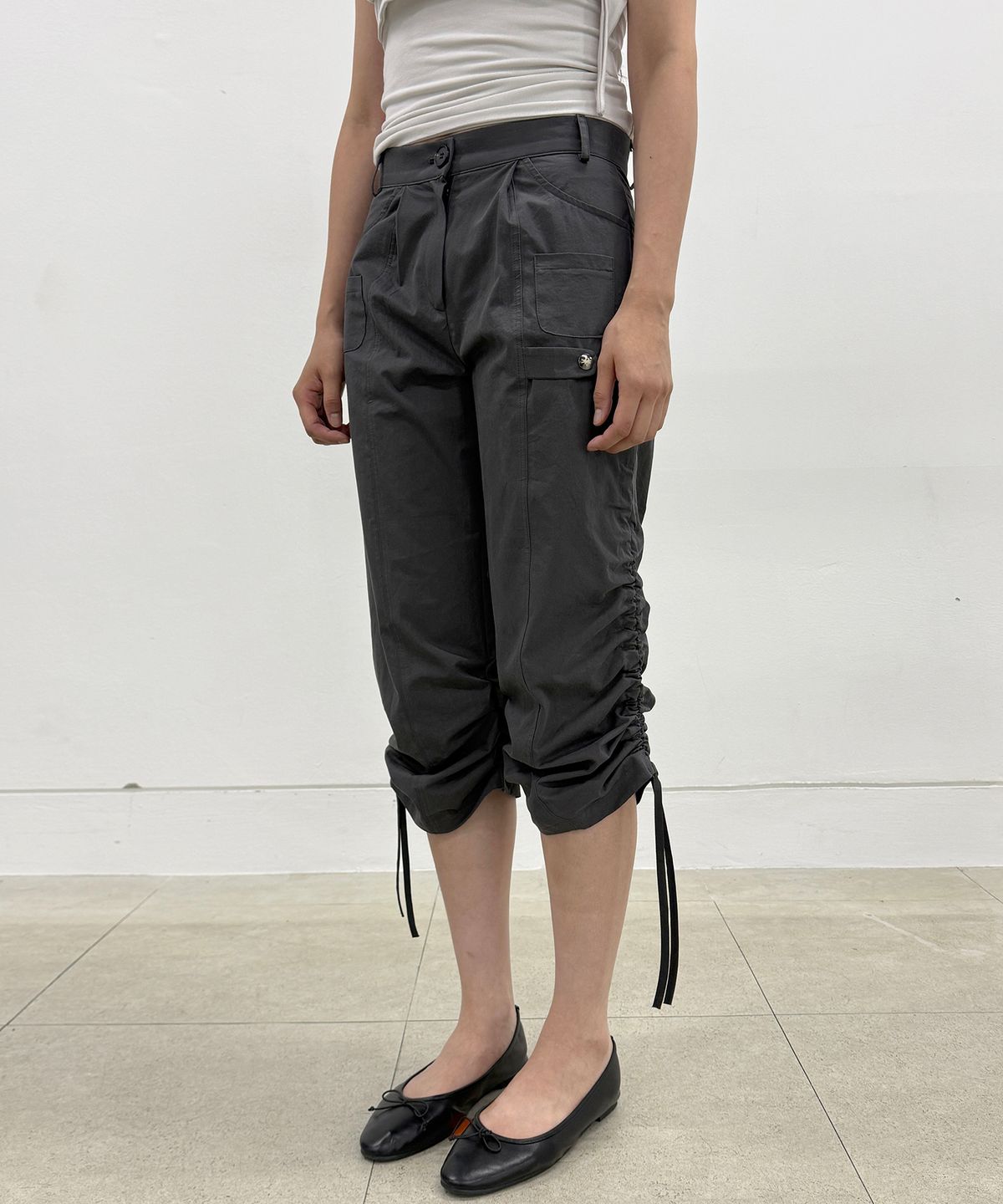 플레어업(FLAREUP) Structured Capri Pants (FL-271_Dark Gray)