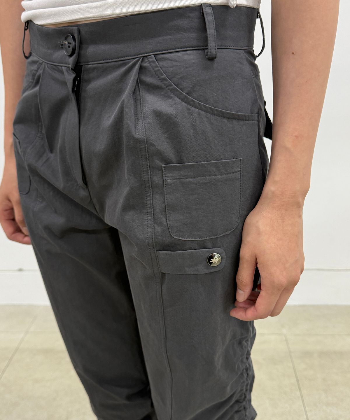 플레어업(FLAREUP) Structured Capri Pants (FL-271_Dark Gray)