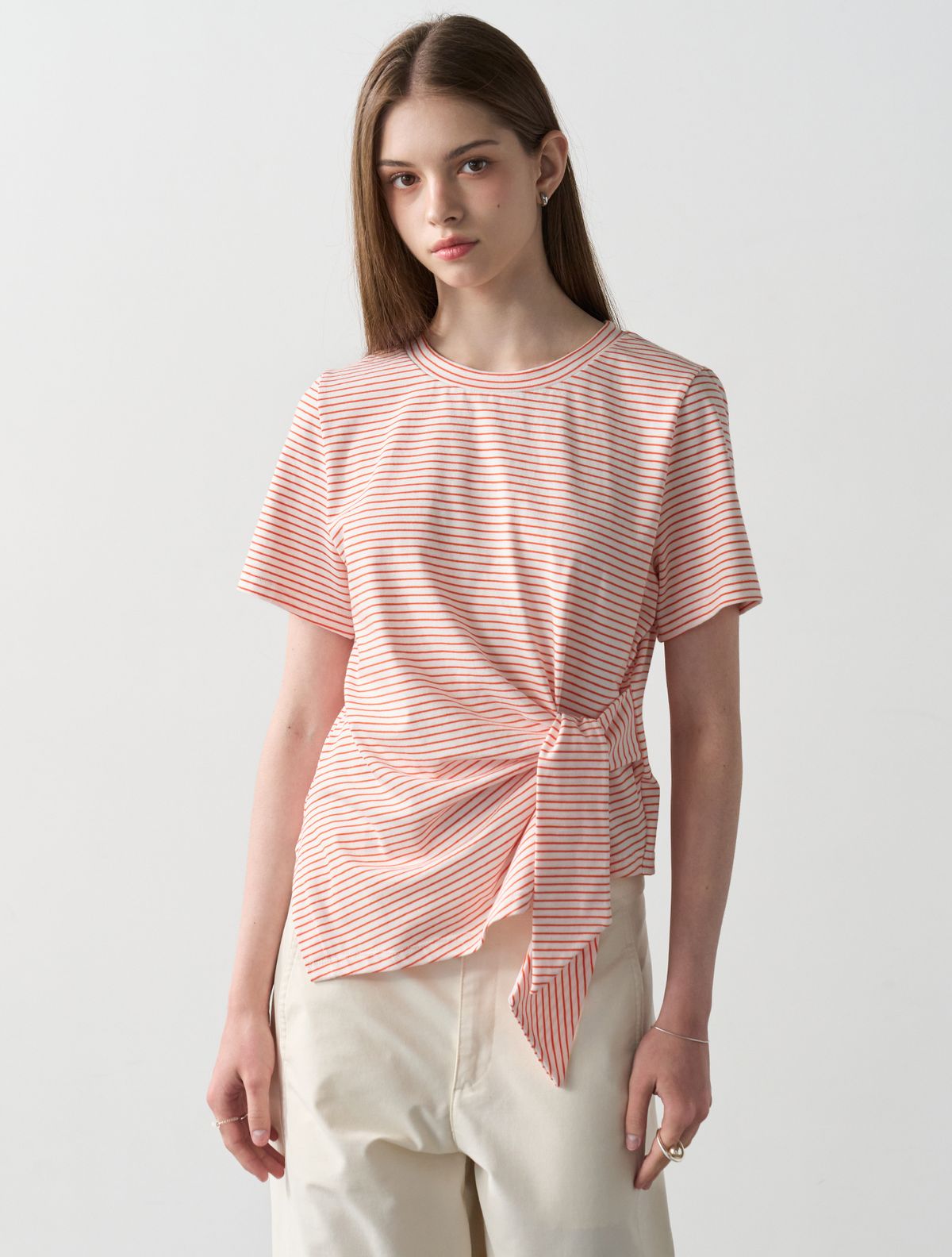 르이엘(LE YIEL) Asymmetric Stripe T-Shirt_Vermilion 비대칭 스트라이프 티셔츠_버밀리언
