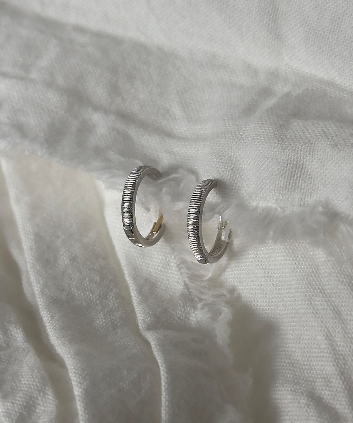 파예(FAYE) 14k Bria earrings