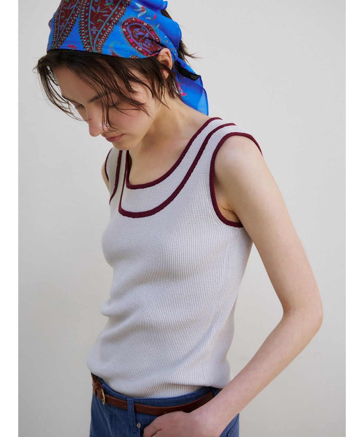 닌닛(NINNIT) Trimming sleeveless knit top (GREY)