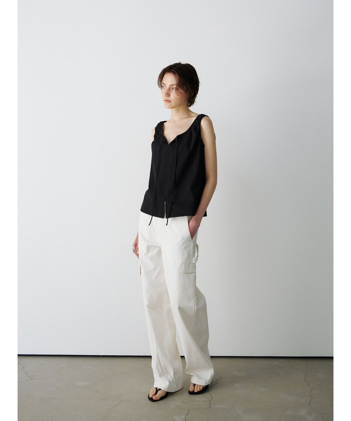 닌닛(NINNIT) Breeze tie blouse (BLACK)