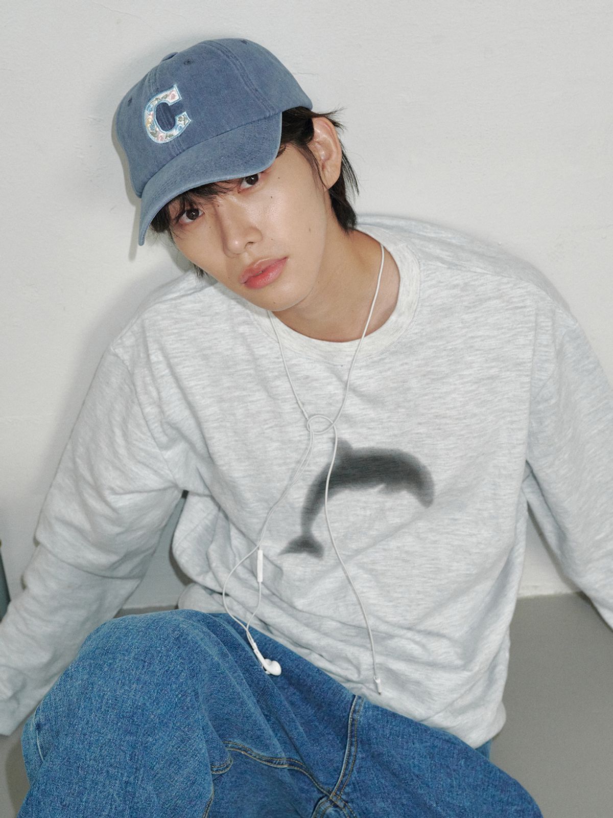 올인컴플리트(ALLINCOMPLETE) 플라워 C 워싱 볼캡 (네이비)