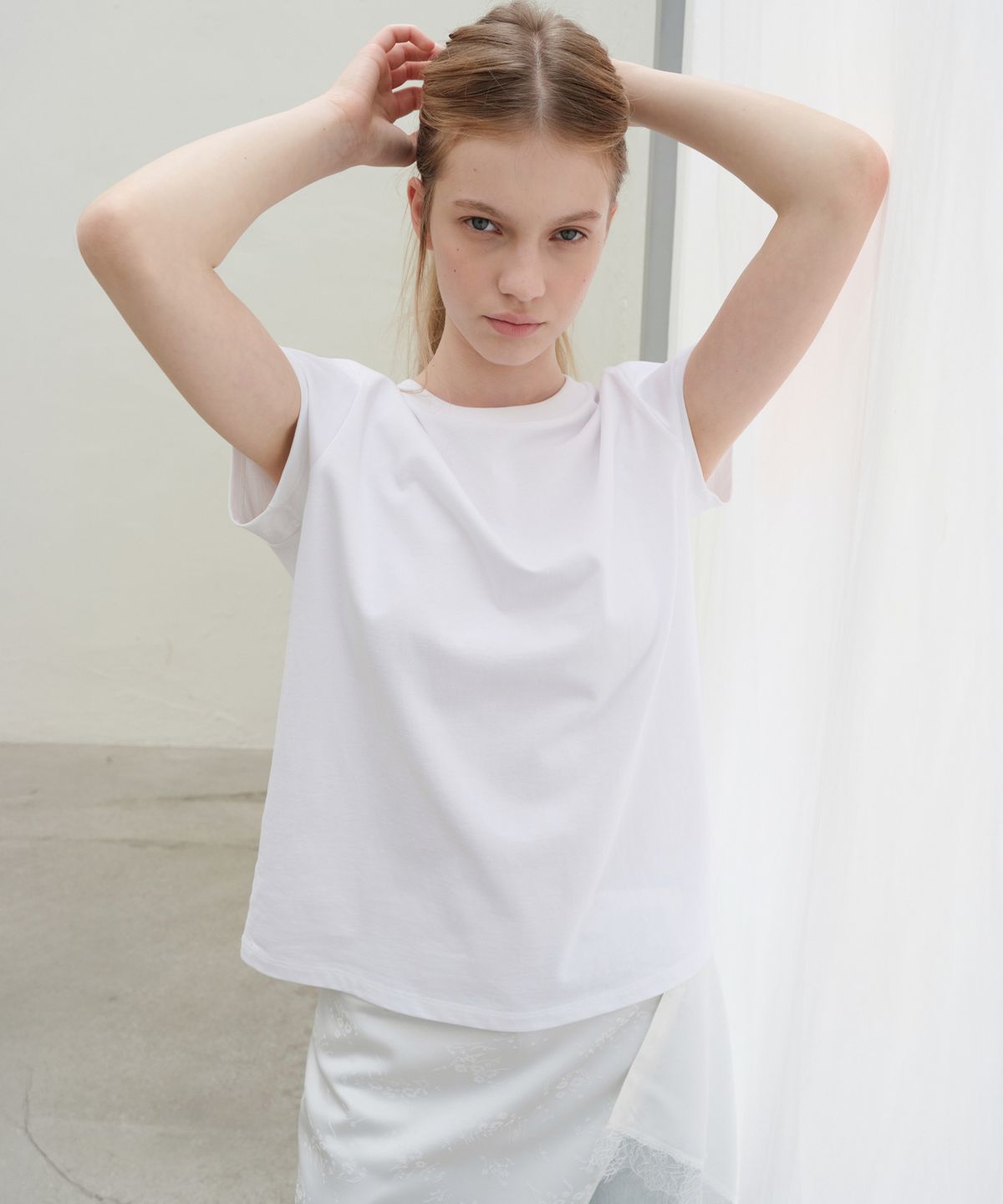 르바(LEVAR) Boyfit Cap Sleeve T-shirt - Snow White