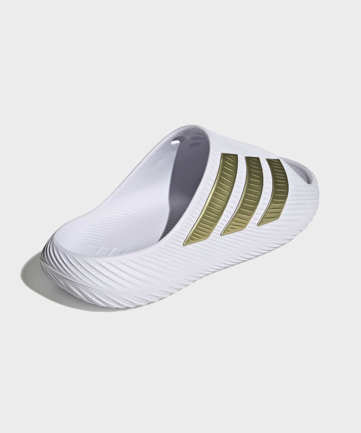아디다스(ADIDAS) 퓨어칠 - 화이트:골드메탈릭 / KI2075