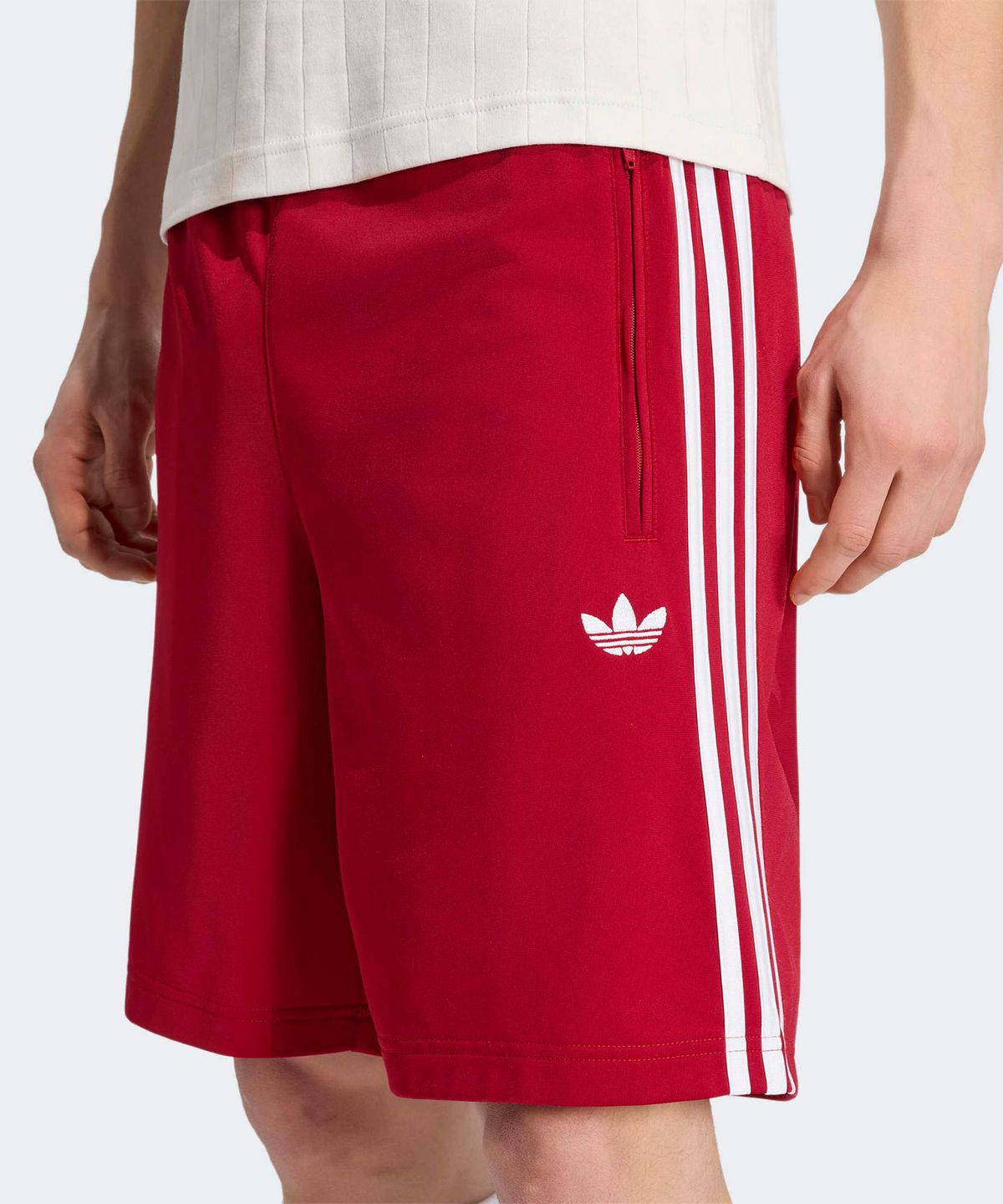 아디다스(ADIDAS) 파이어버드 숏 팬츠 - 레드:화이트 / KW0125