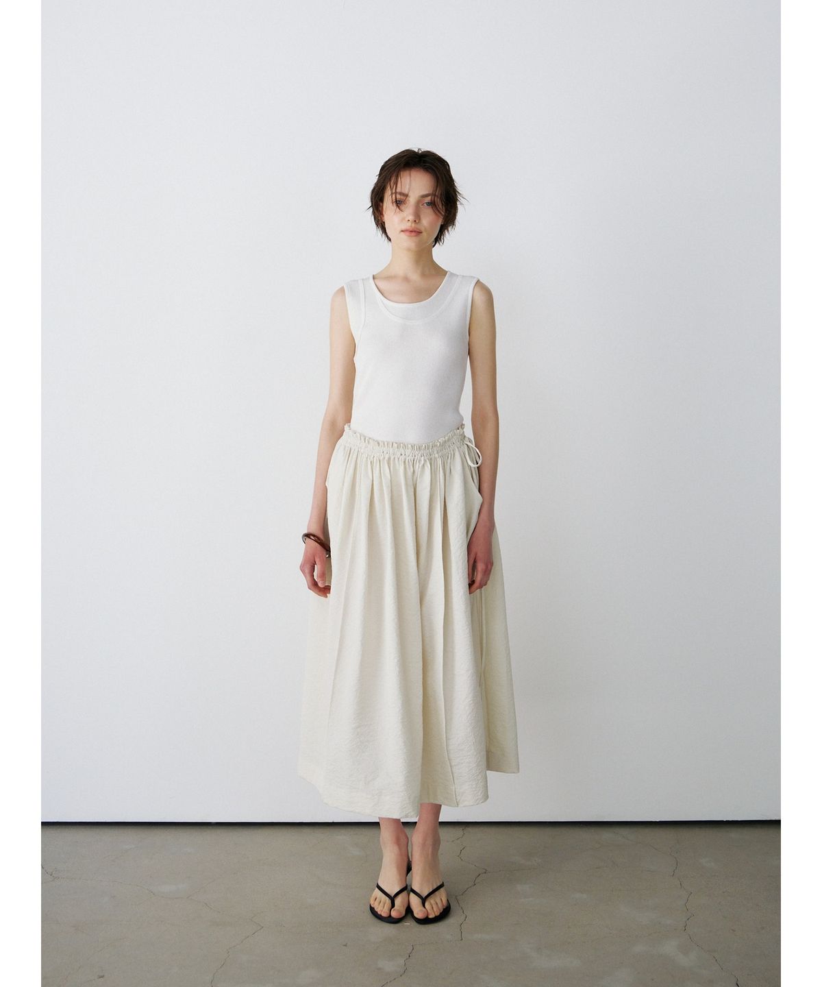 닌닛(NINNIT) Breeze banding skirt (BEIGE)
