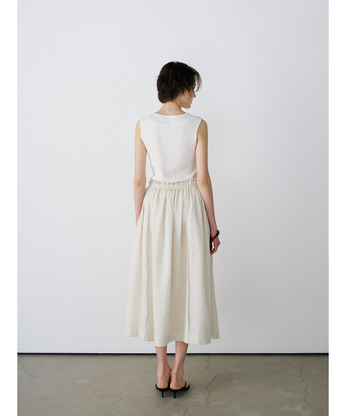 닌닛(NINNIT) Breeze banding skirt (BEIGE)