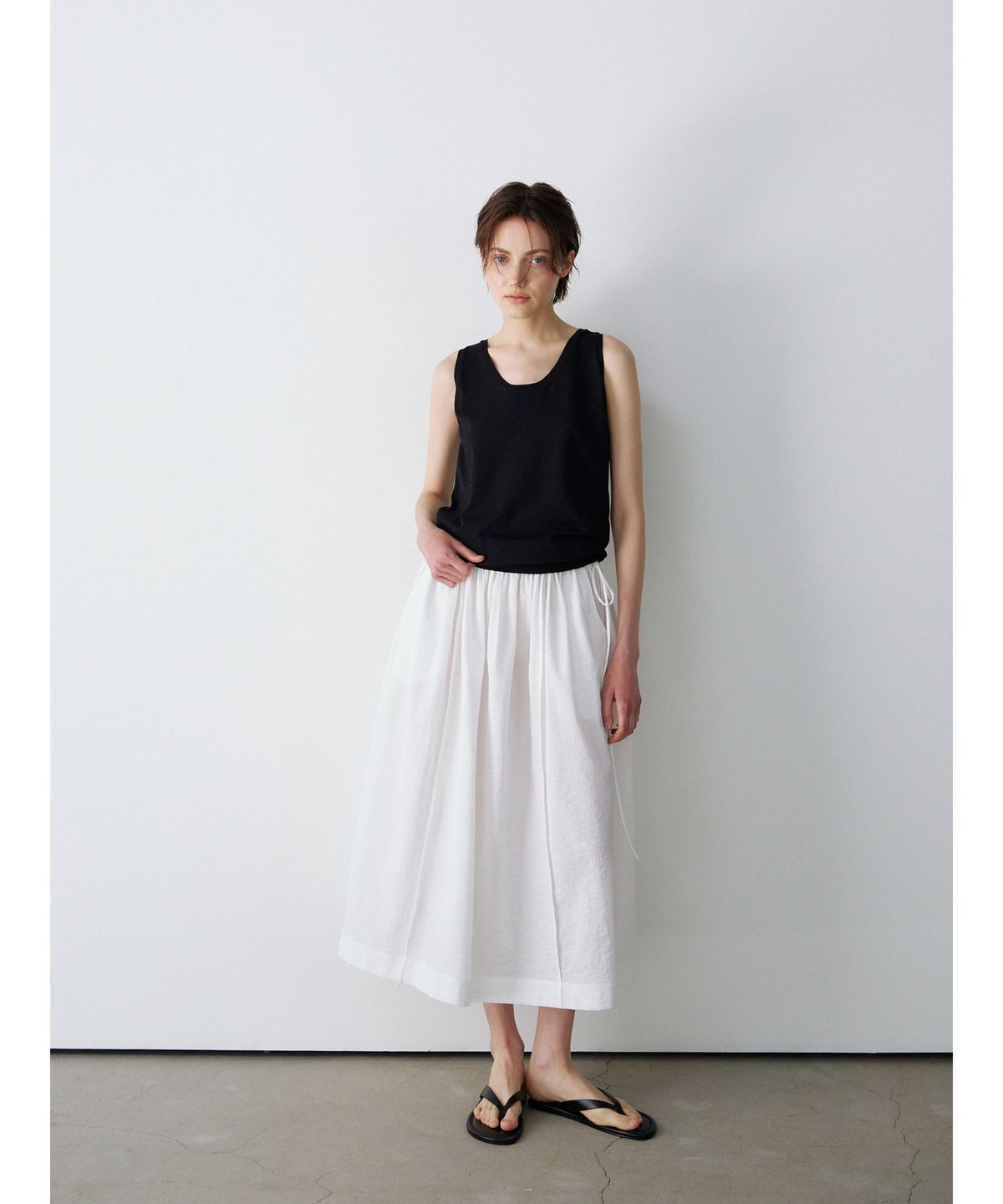 닌닛(NINNIT) Breeze banding skirt (WHITE)