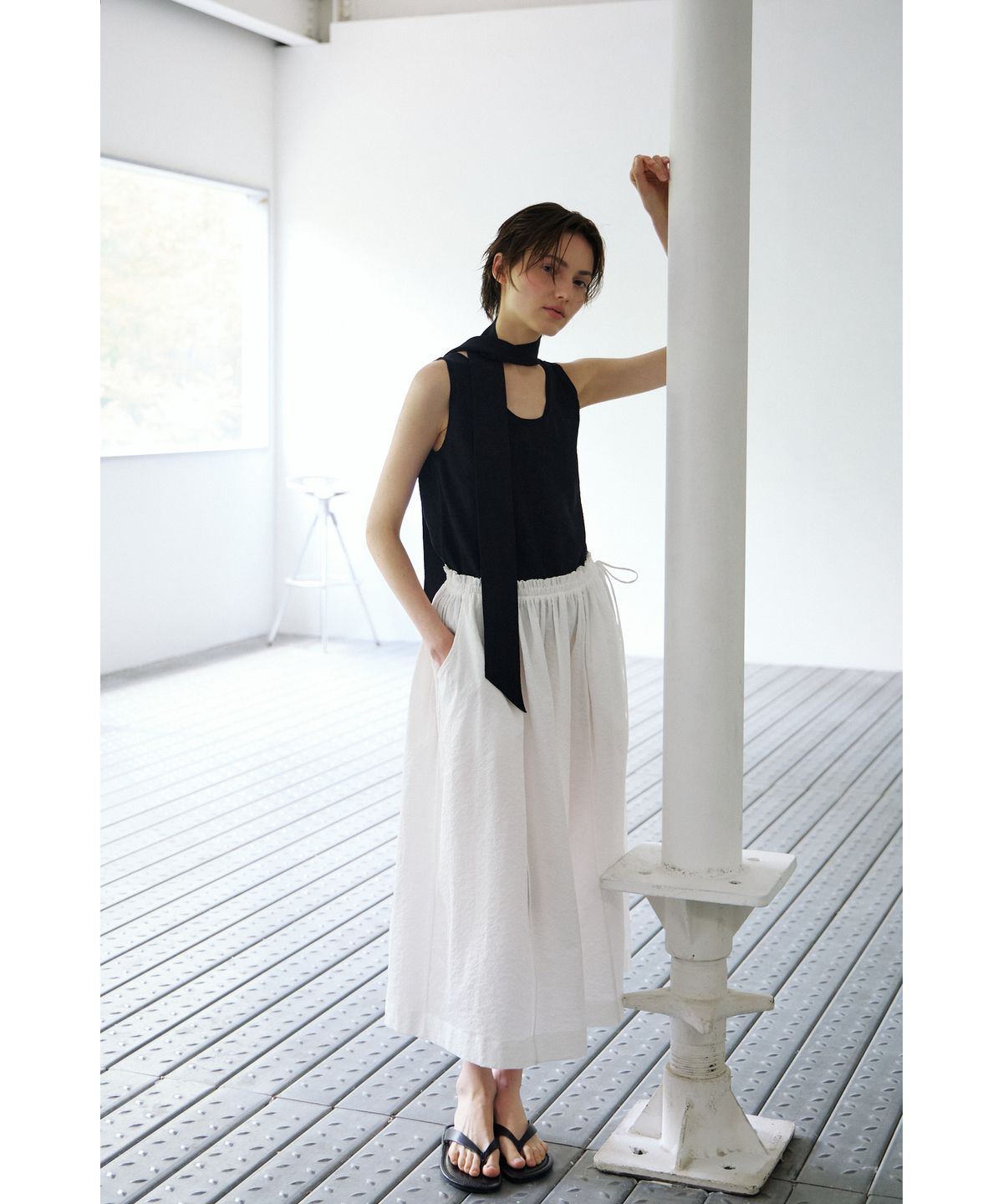 닌닛(NINNIT) Breeze banding skirt (WHITE)