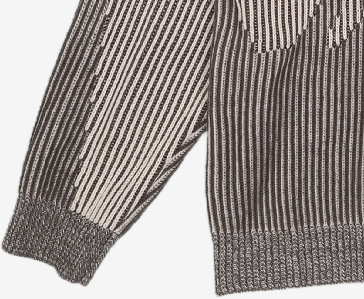 크리틱(CRITIC) Goth Logo Knit Dark Grey M
