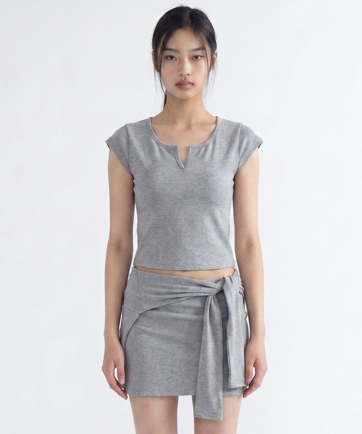 젬젬파라디(GEMGEM PARADIS) 보니 크롭탑 MELANGE GREY