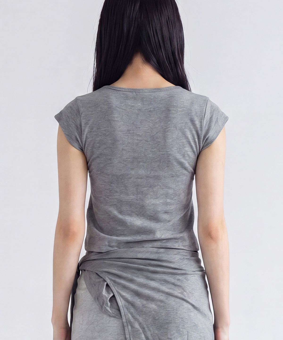 젬젬파라디(GEMGEM PARADIS) 보니 크롭탑 MELANGE GREY
