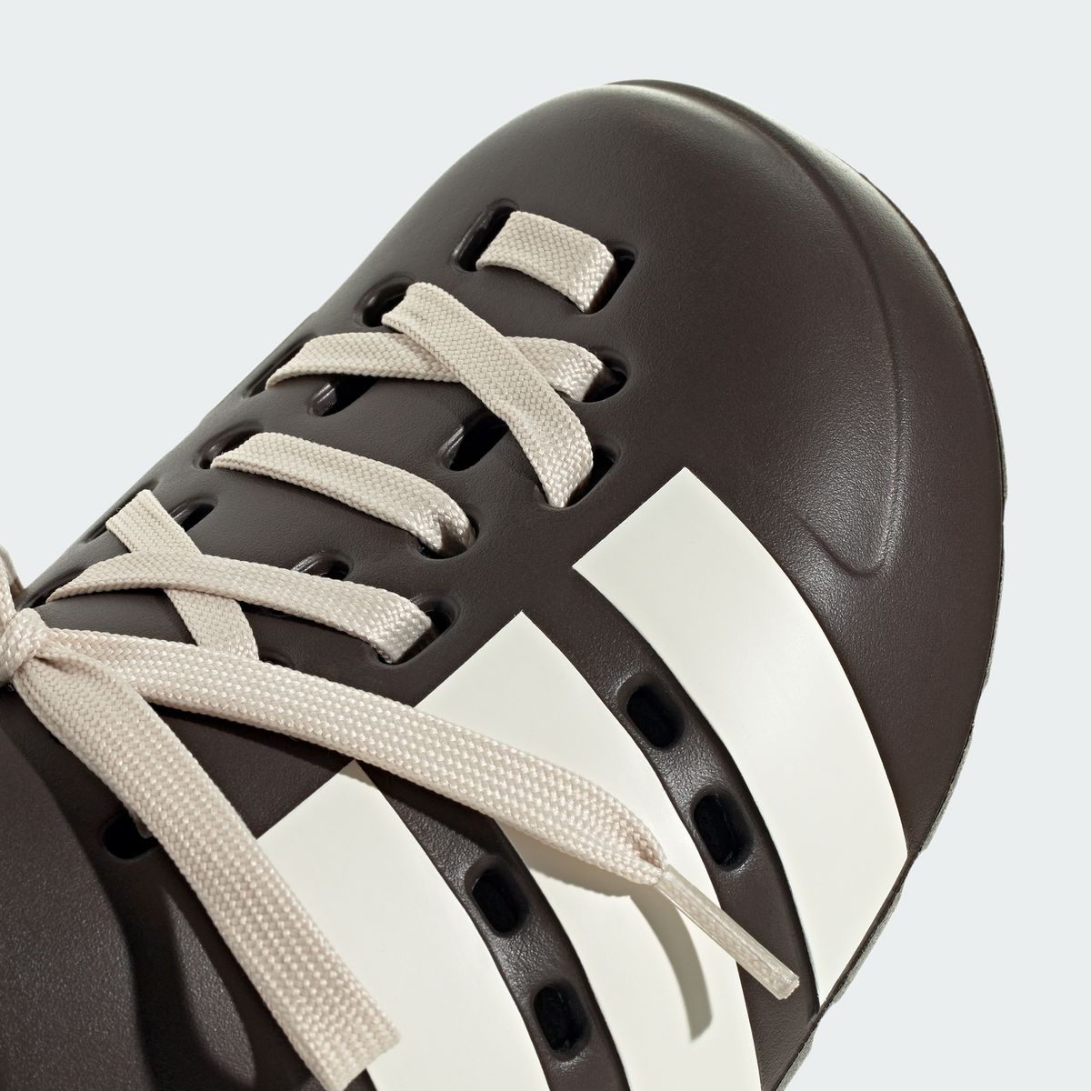 아디다스(ADIDAS) 아딜렛 클로그 2.0 KJ9911