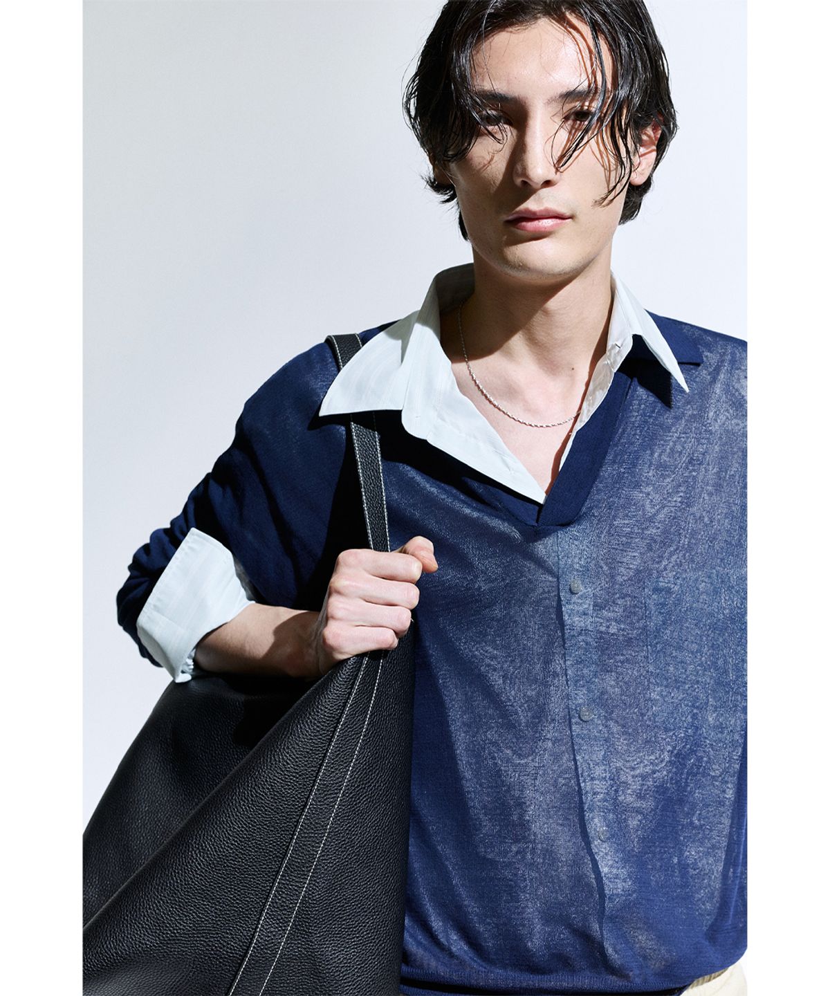 세비지(SAVAGE) Sheer Knit Pullover - Navy