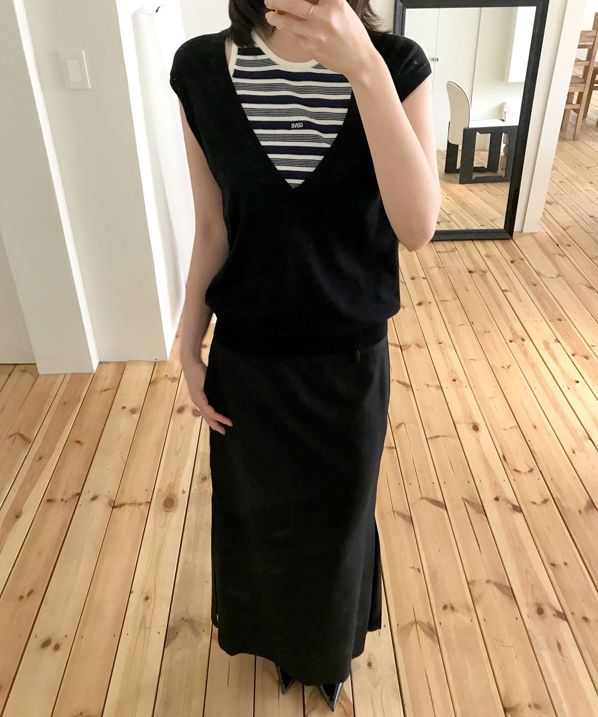 그로브(GROVE) CLOVER V-NECK KNIT VEST (4COLOR)