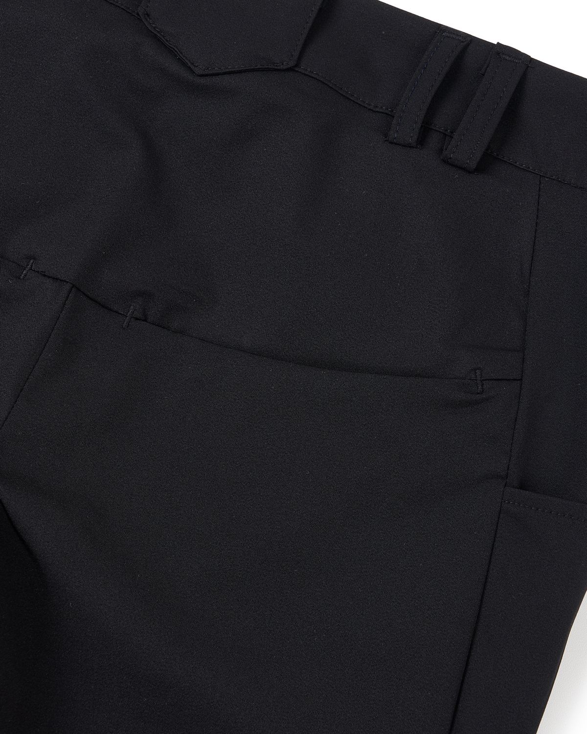 미스테페넘(MYSTEPHENM) VOL. 4.5 Capri Pants BK