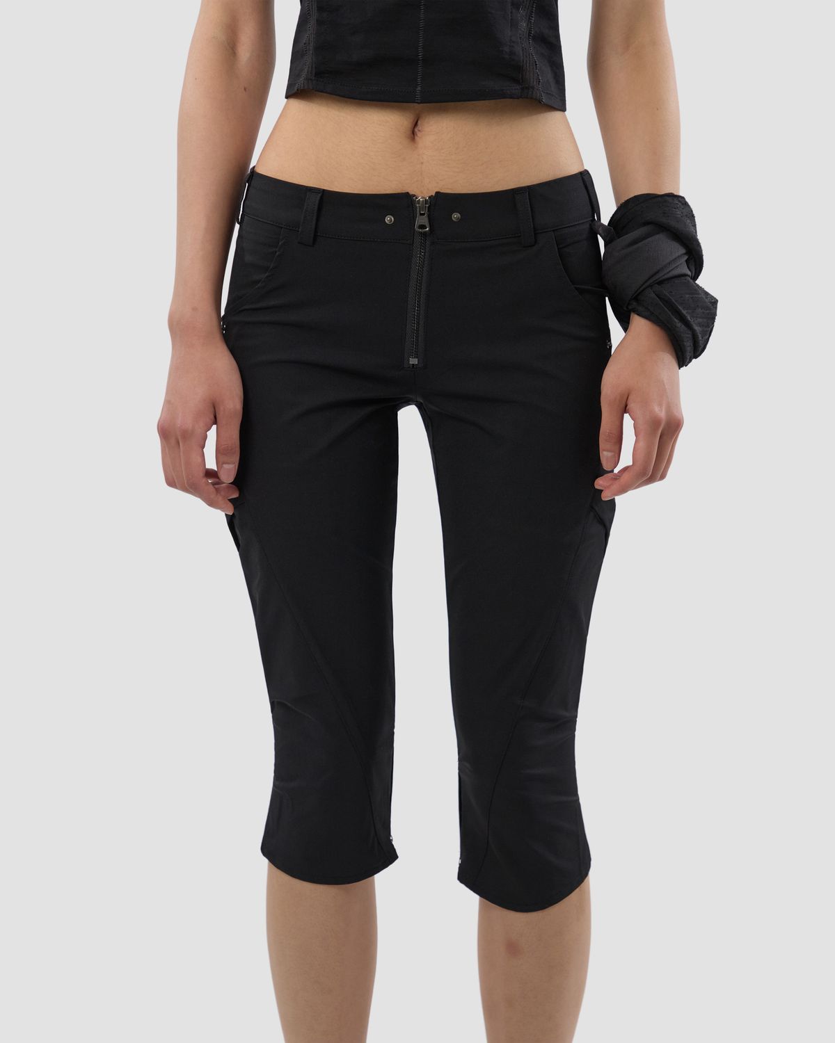 미스테페넘(MYSTEPHENM) VOL. 4.5 Capri Pants BK