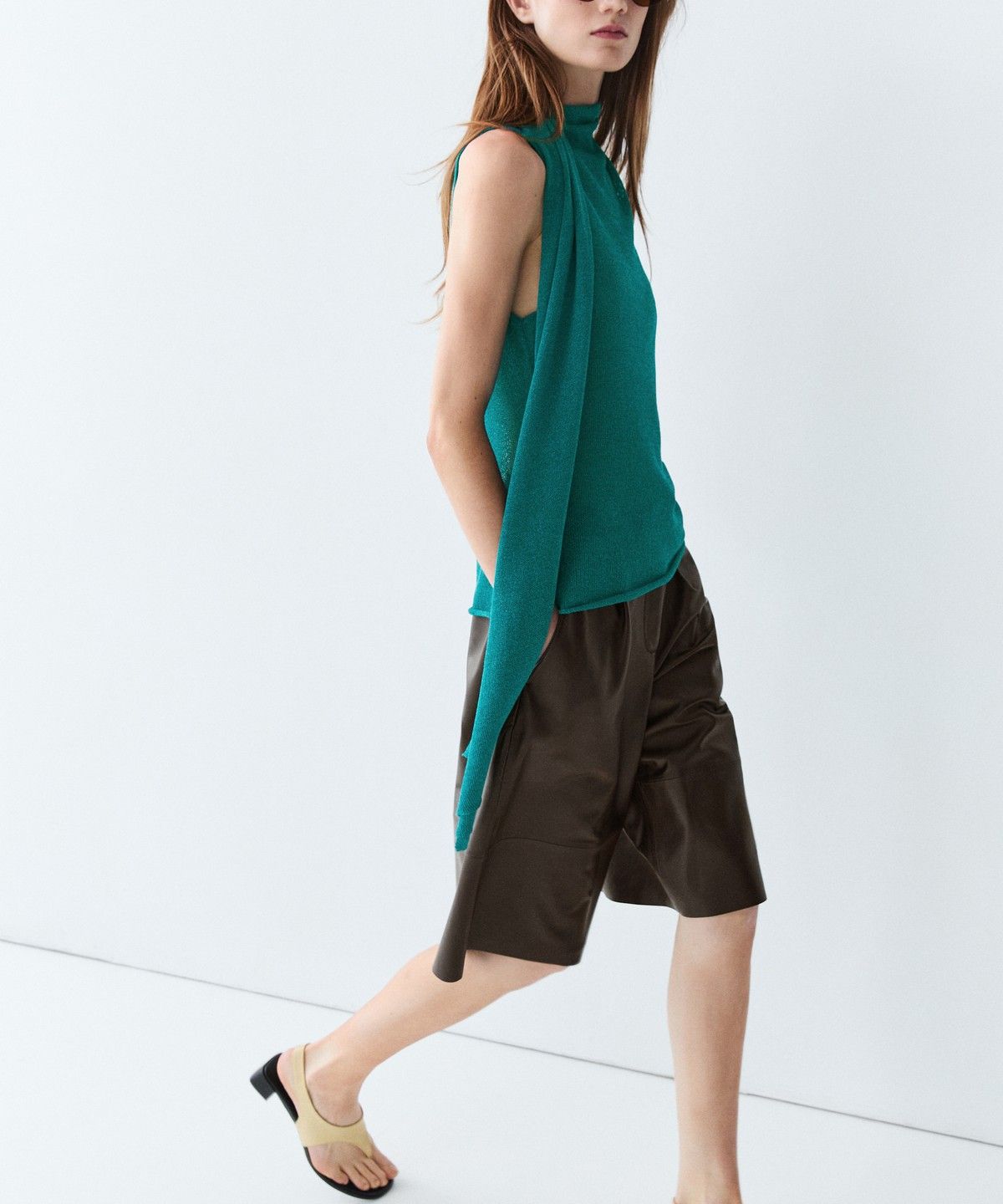 마시모두띠(MASSIMO DUTTI) 스카프 디테일 터틀넥 탑