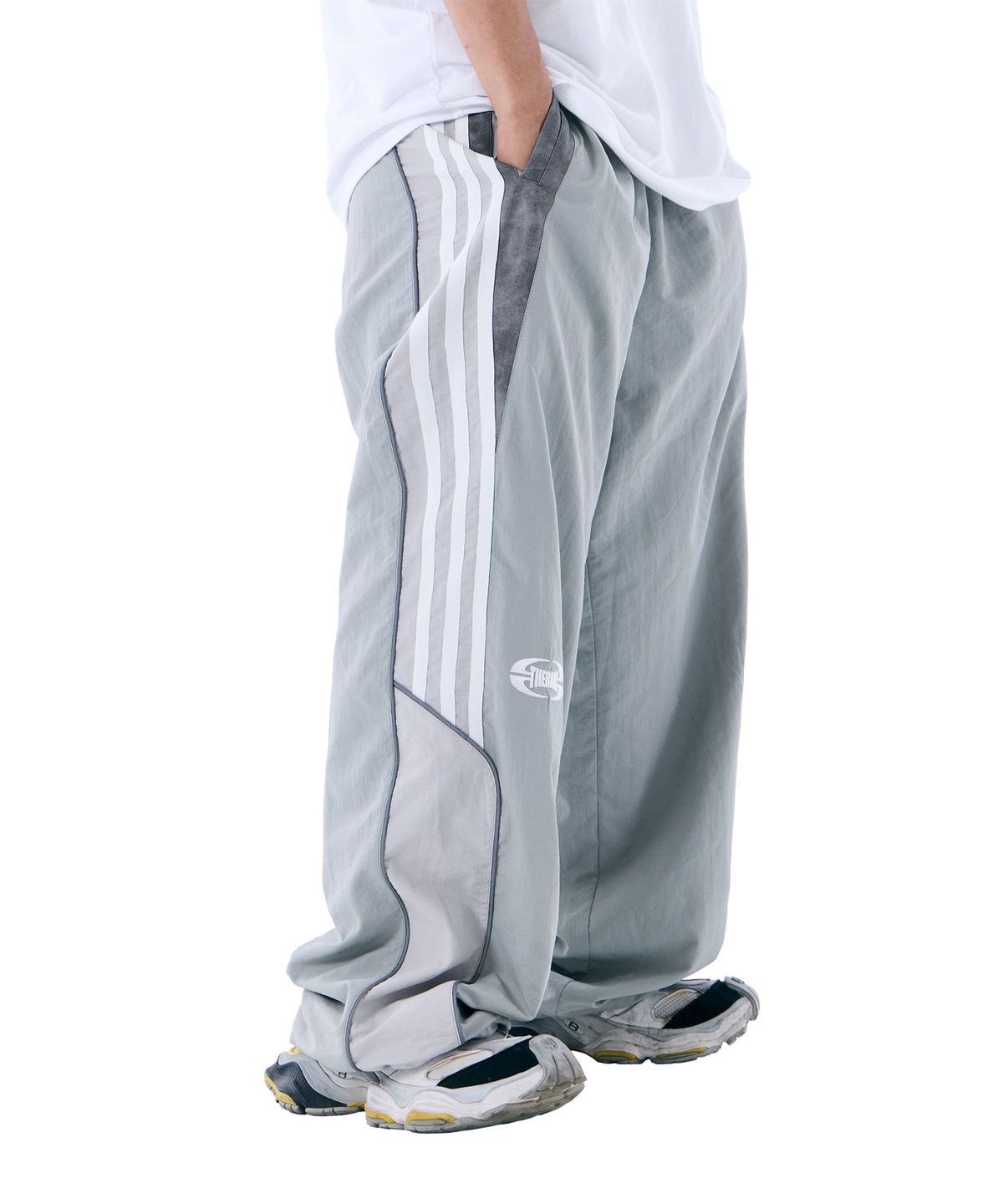 더랭크(THERANK) HYPER CURRENT TRACK PANTS [GRAY]