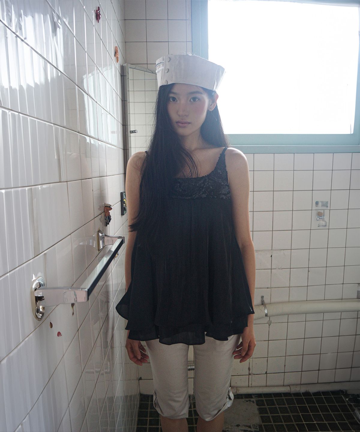 뮤즈뮤지엄(MUSEMUSEUM) Sequin Satin Dress - Black