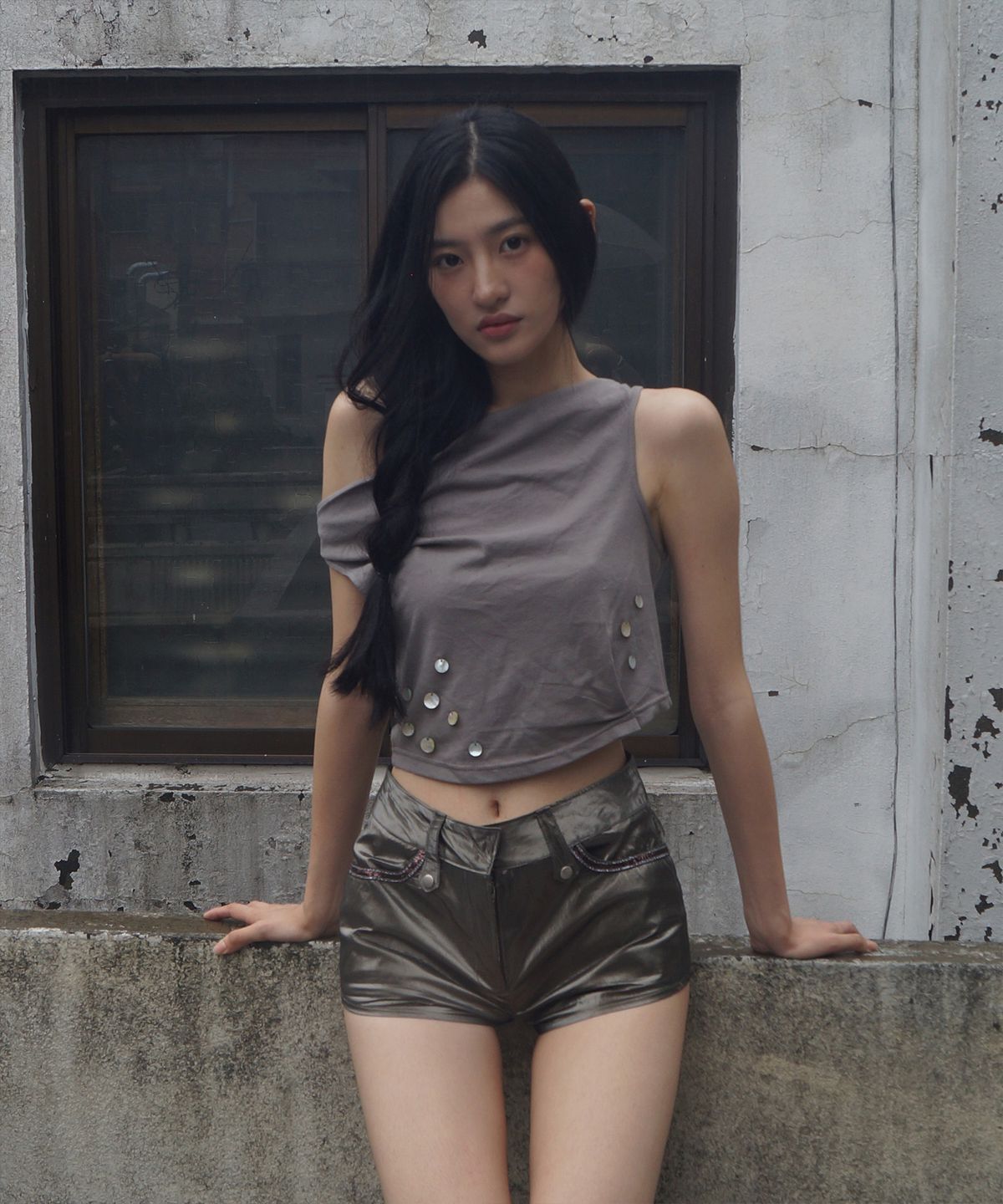 뮤즈뮤지엄(MUSEMUSEUM) Beaded Strap Draped Cami - Light Khaki