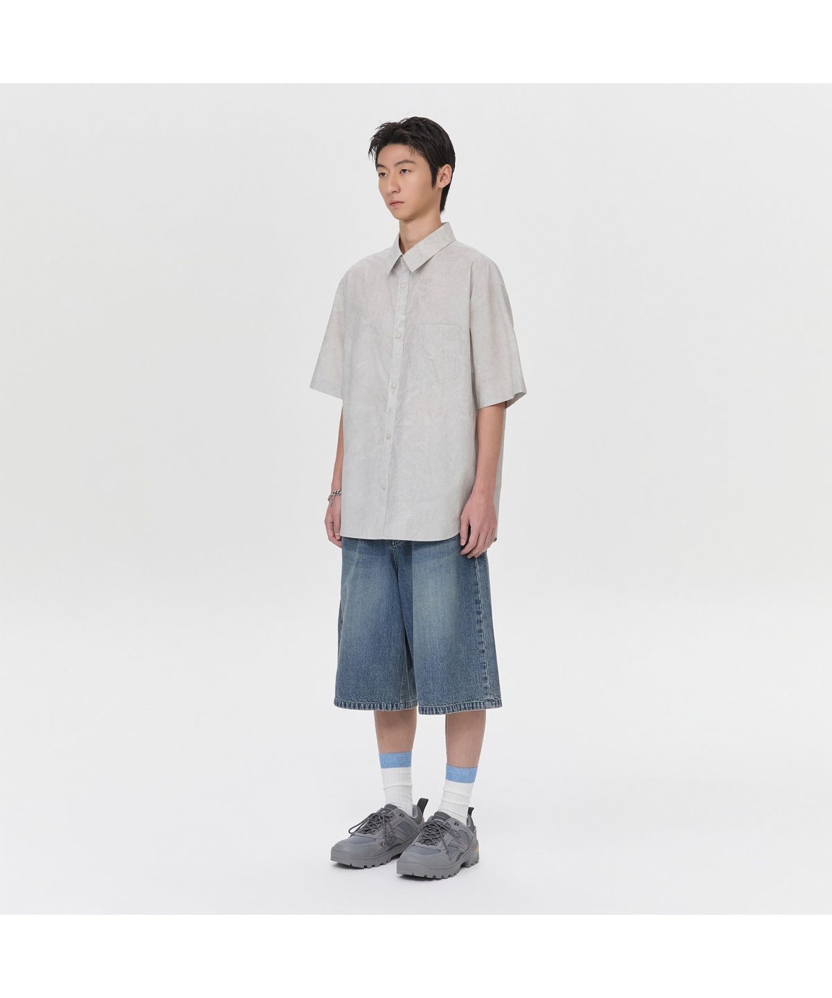 커스텀멜로우(CUSTOMELLOW) Blue Denim Bermuda Shorts CWPAM26373BUX