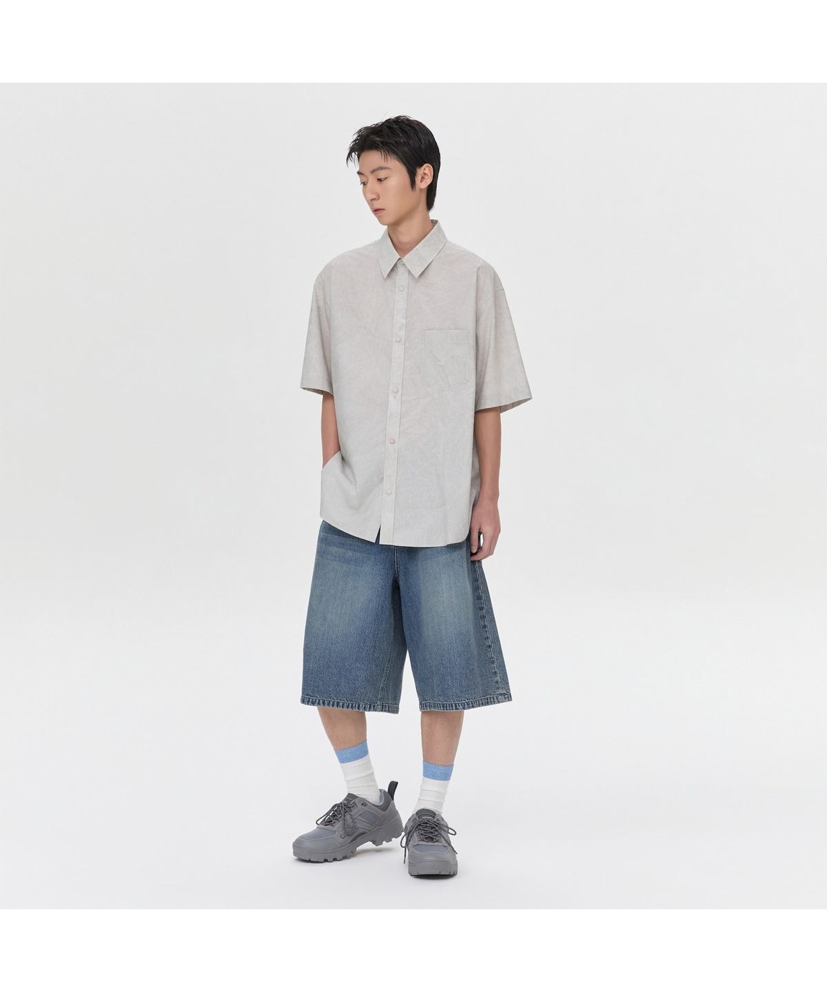 커스텀멜로우(CUSTOMELLOW) Blue Denim Bermuda Shorts CWPAM26373BUX
