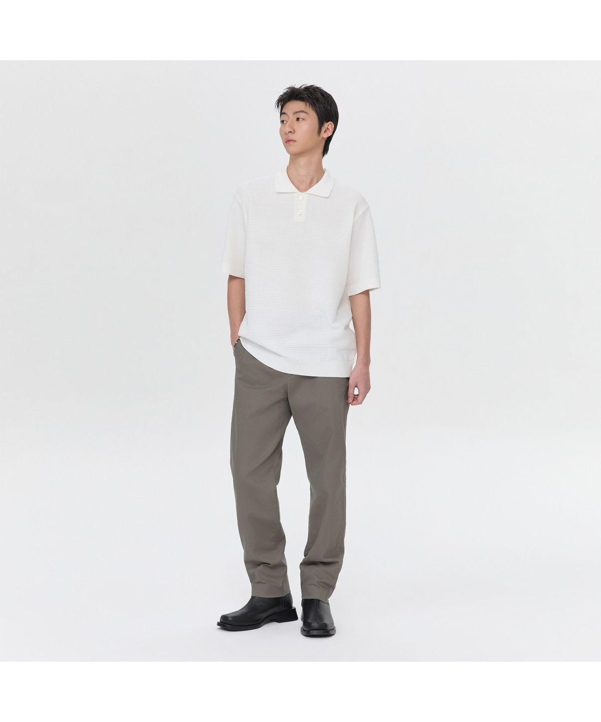 커스텀멜로우(CUSTOMELLOW) Ivory Stripes Textured Collar Sweater CWWAM26411IVX
