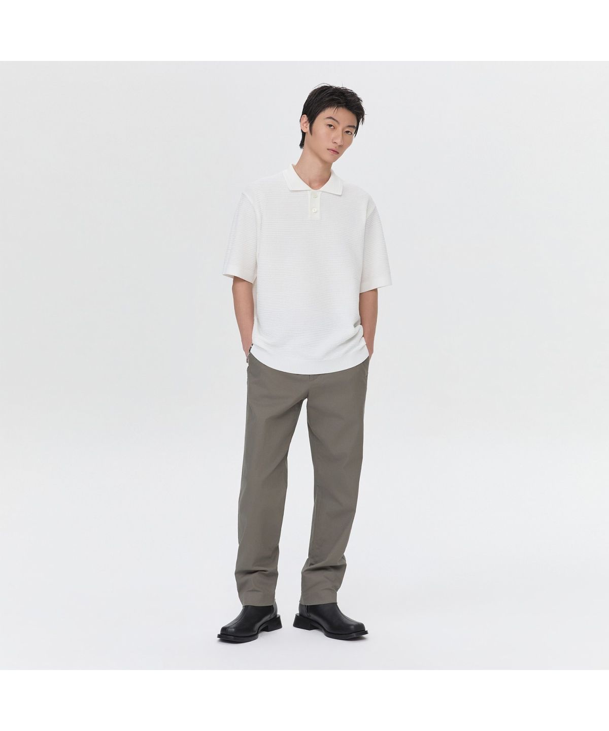 커스텀멜로우(CUSTOMELLOW) Ivory Stripes Textured Collar Sweater CWWAM26411IVX