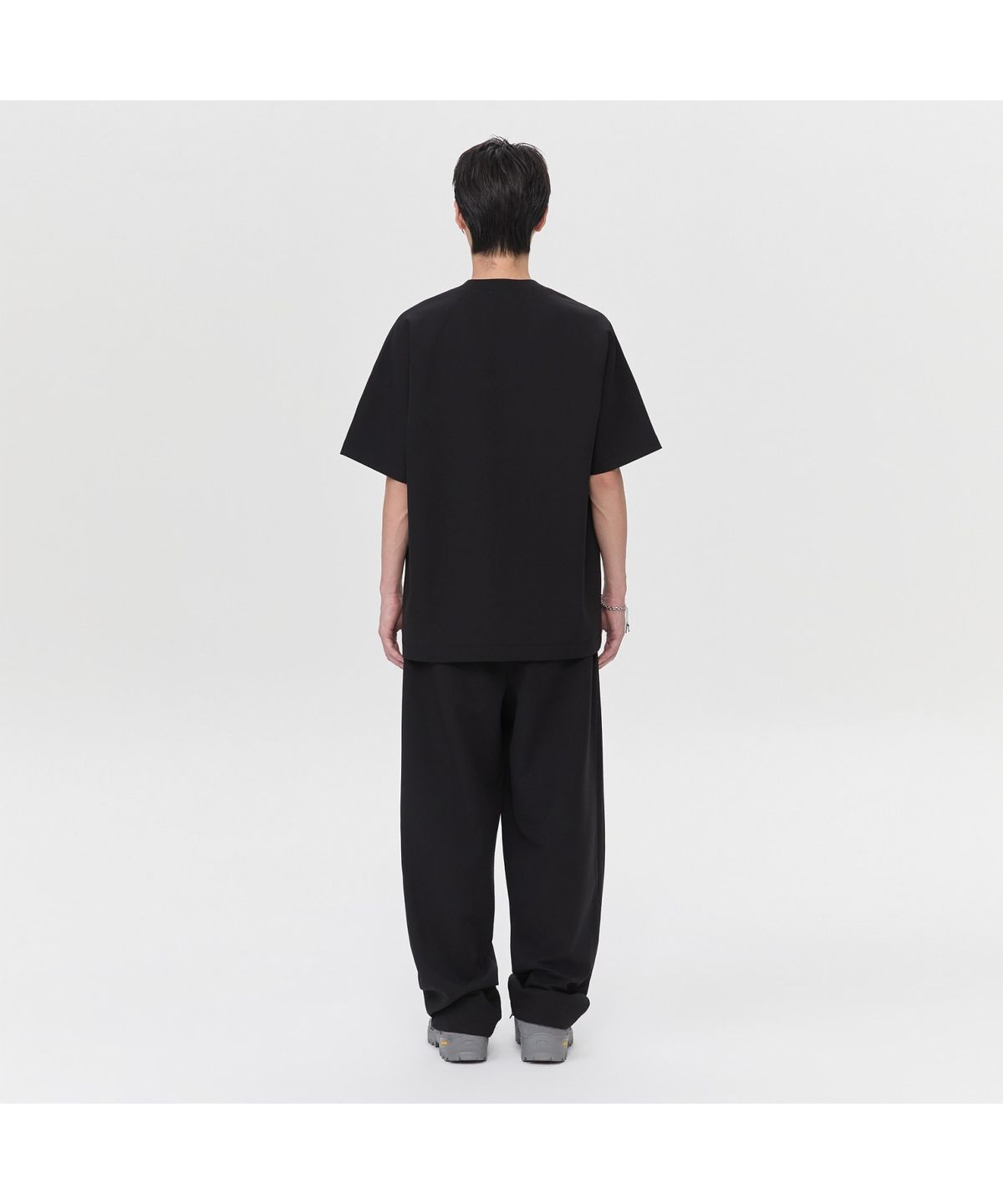 커스텀멜로우(CUSTOMELLOW) Black Woven T-shirt CWTAM26612BKX