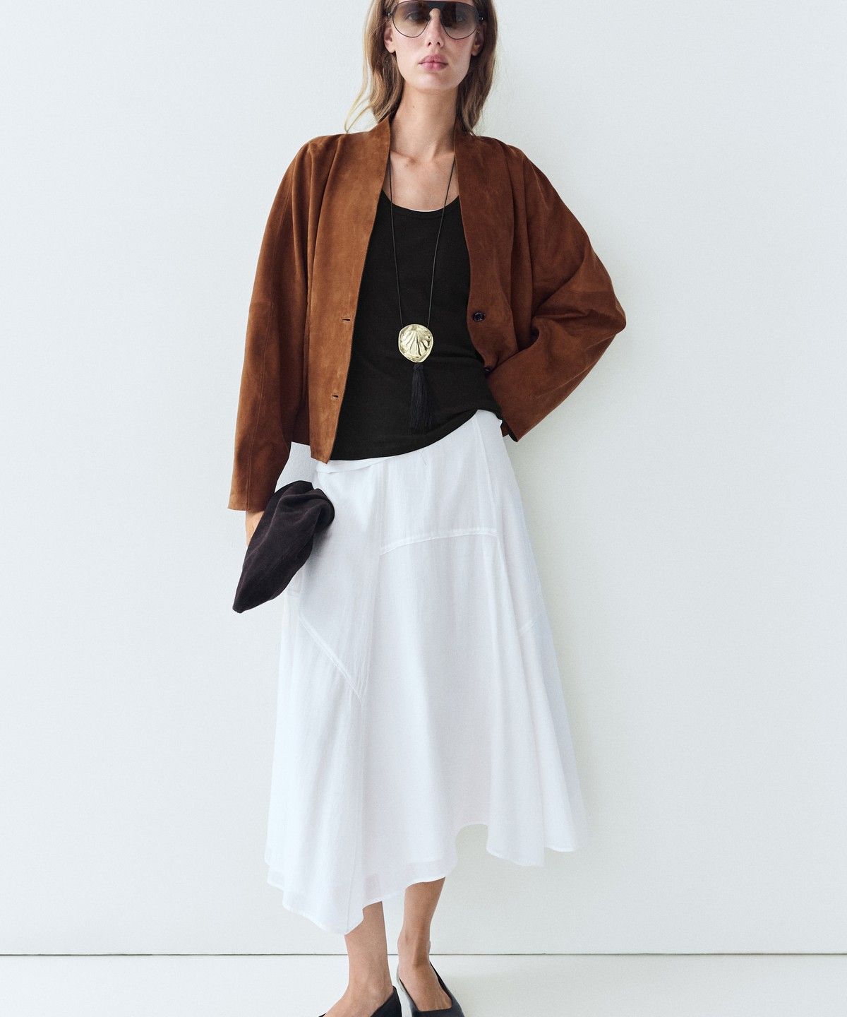 마시모두띠(MASSIMO DUTTI) 패널 디테일 플루이드 미디 스커트