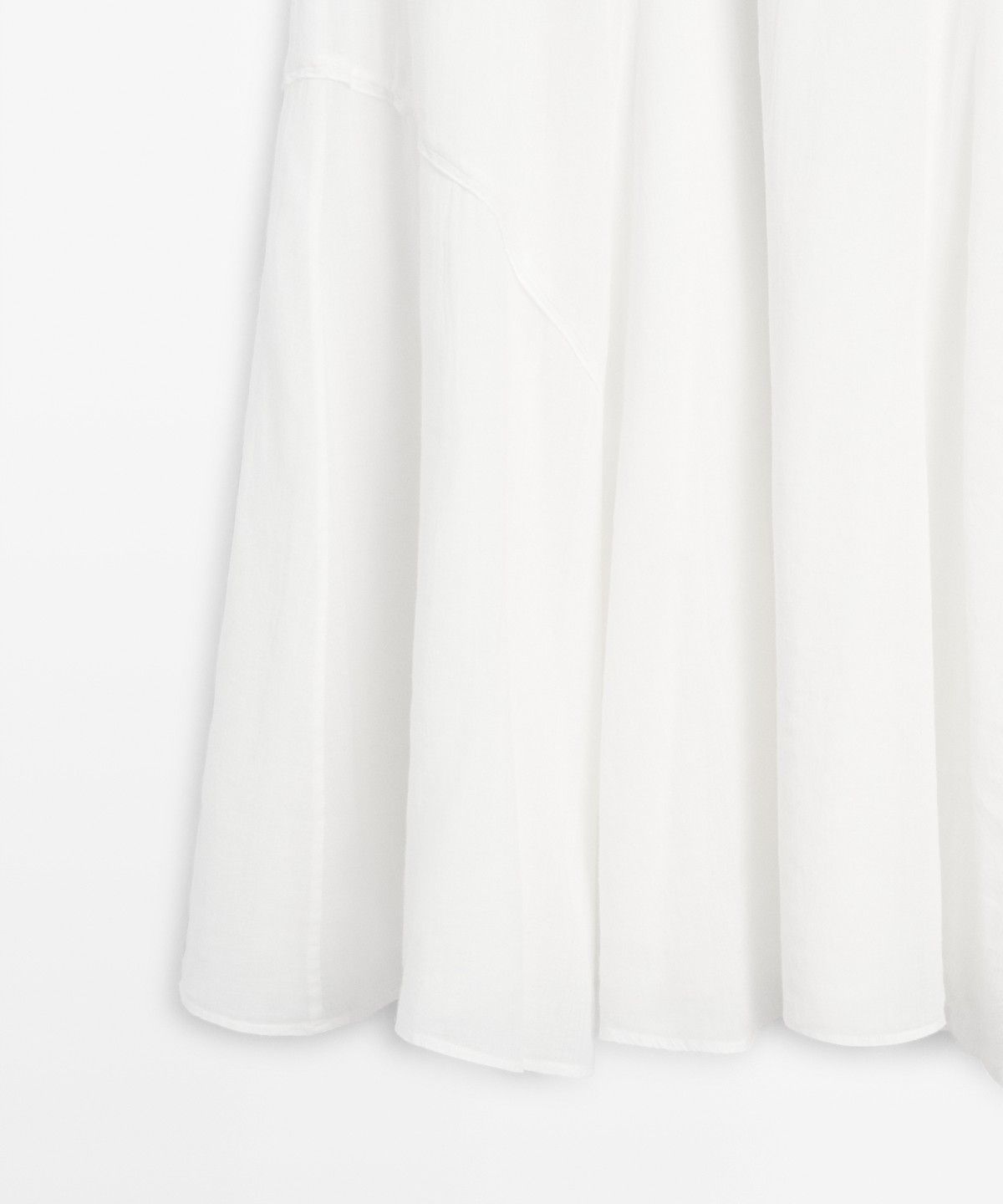 마시모두띠(MASSIMO DUTTI) 패널 디테일 플루이드 미디 스커트