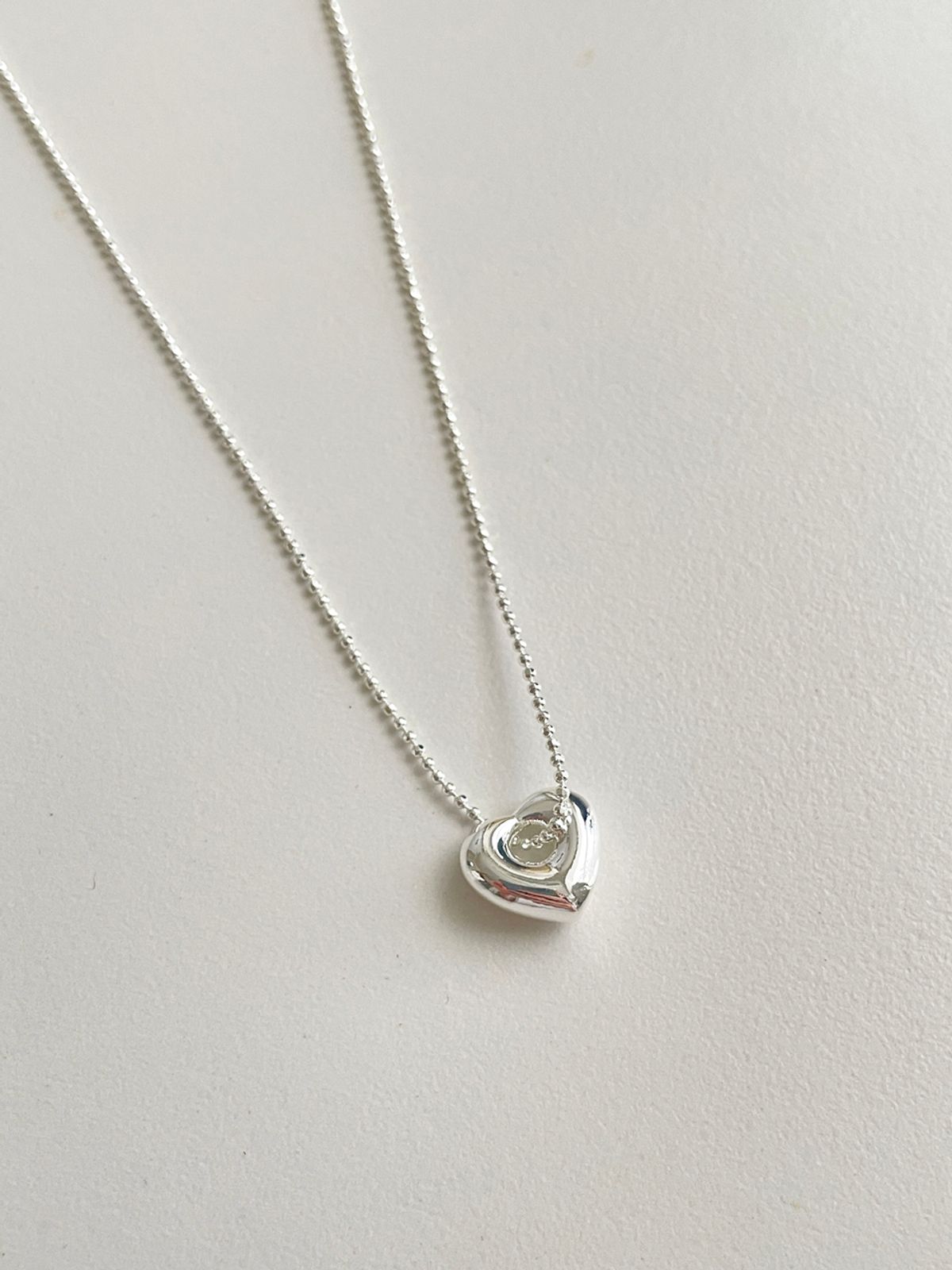 엘리오나(ELYONA) ELA 51 Sweet Loop Heart Necklace