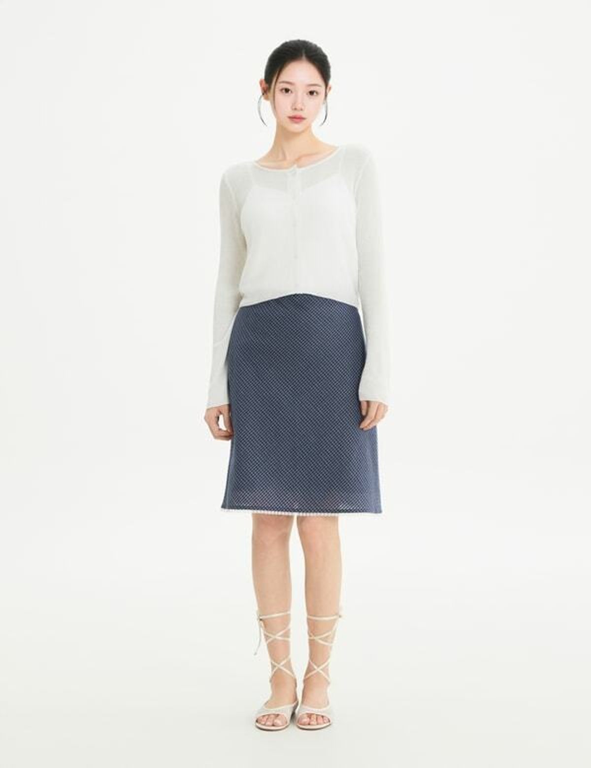 로엠(ROEM) 레이스 긴팔 가디건 RMCKG37R11