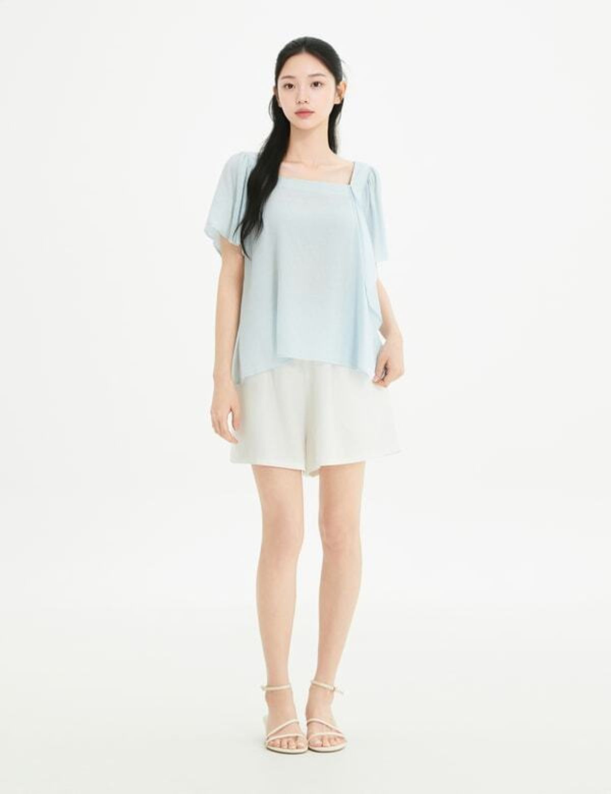 로엠(ROEM) 스퀘어넥 반팔 블라우스 RMBLG38R11