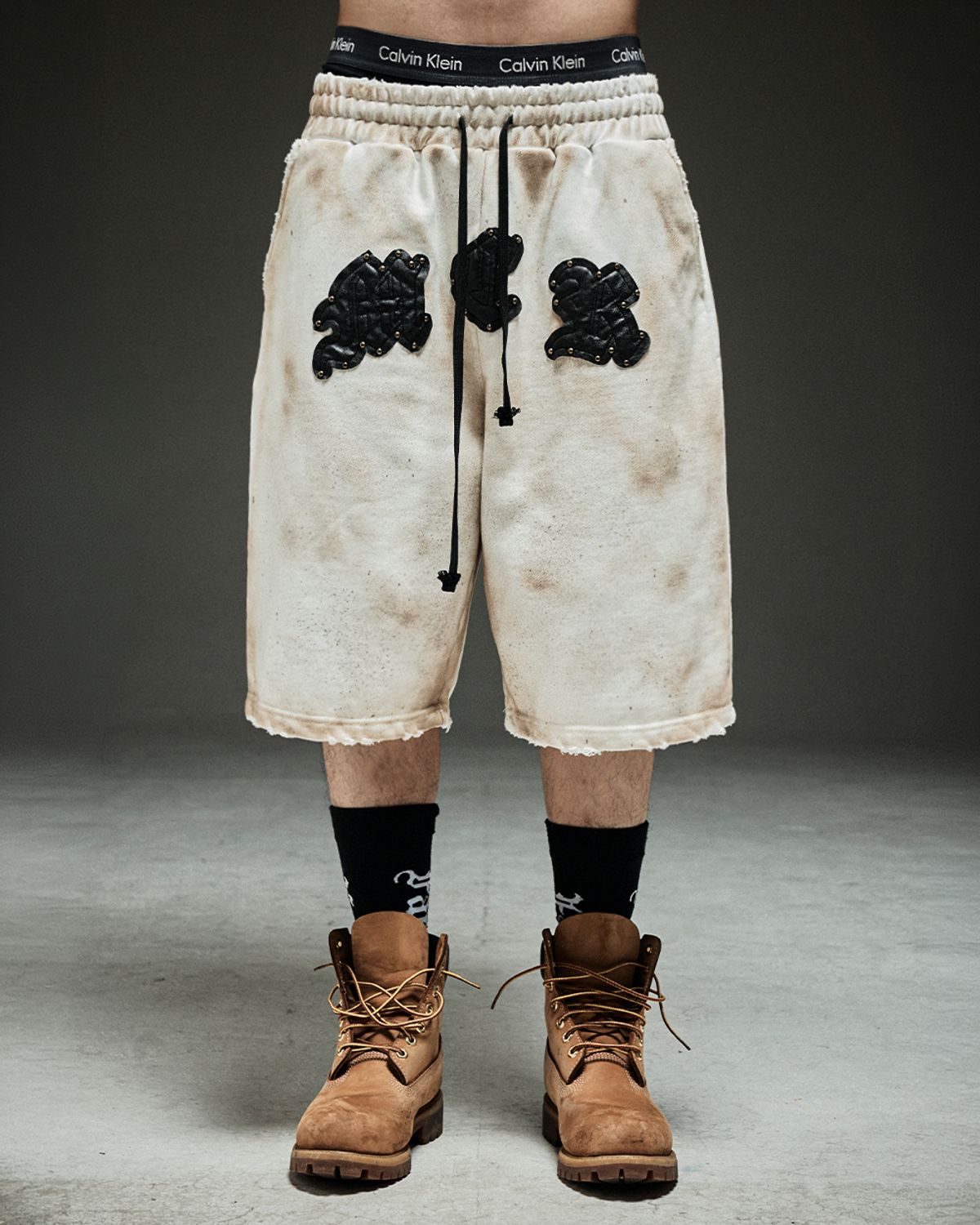 뭉(MWOONG) M.C.R. code stud P dusty brown Half