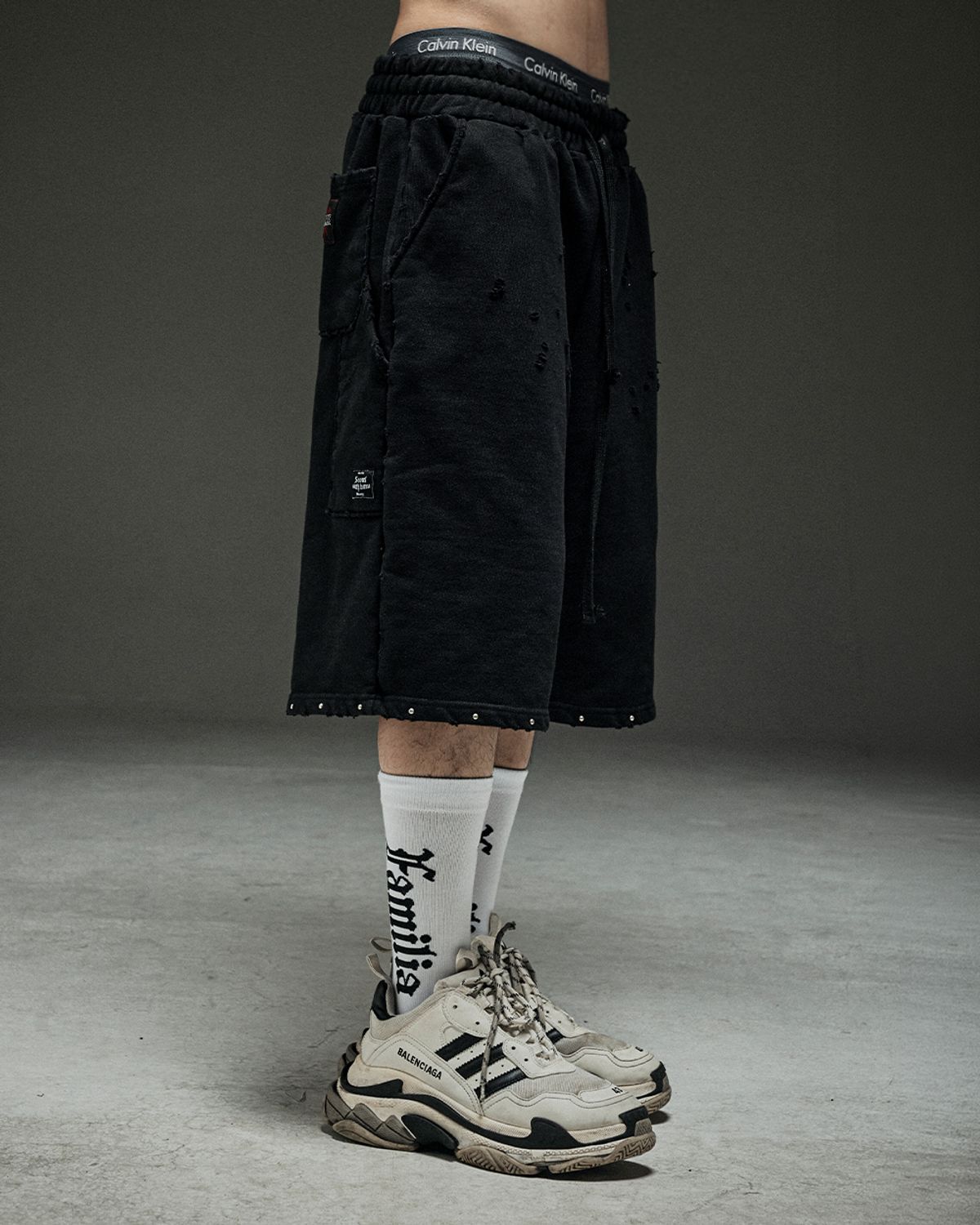 뭉(MWOONG) Stud destroyed P BK Half