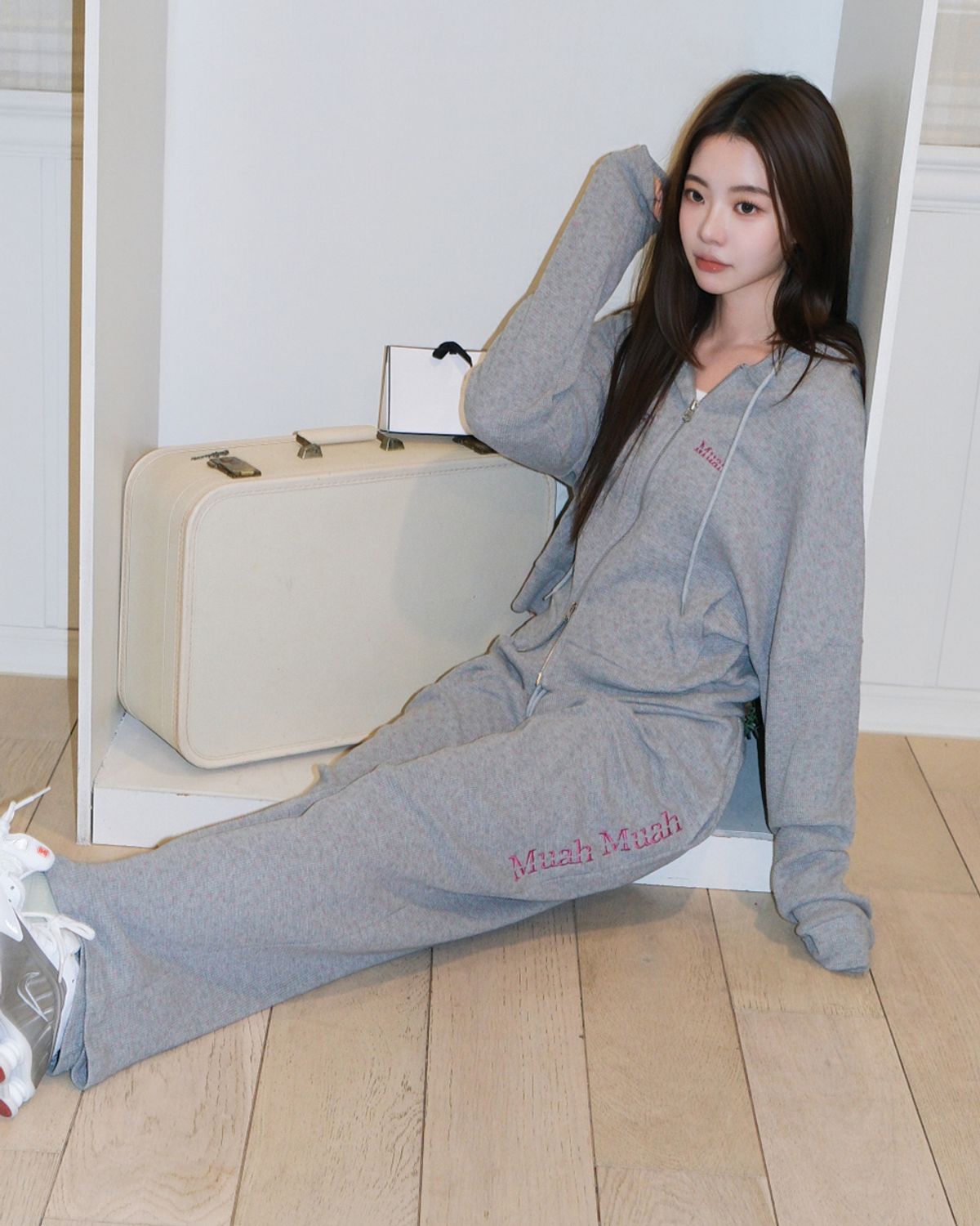 무아무아(MUAHMUAH) [SET] 와플 트레이닝 후드집업 팬츠 셋업 [그레이]