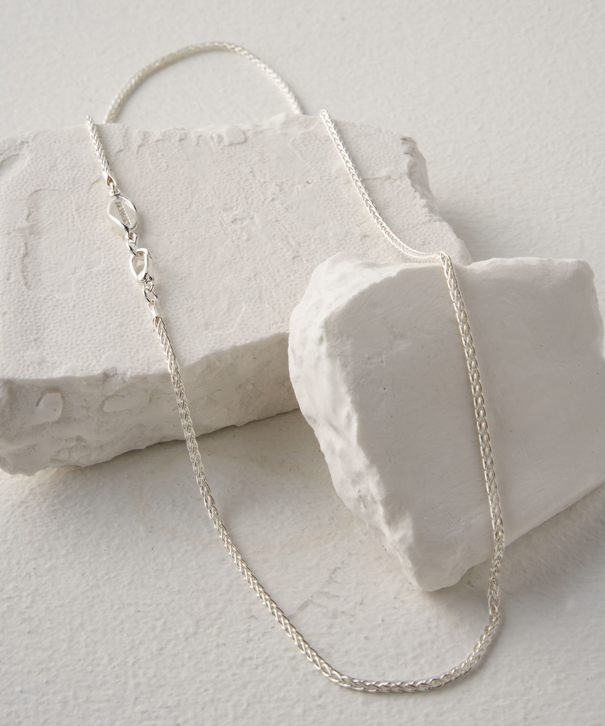 초록(CHOROCK) LINE NECKLACE