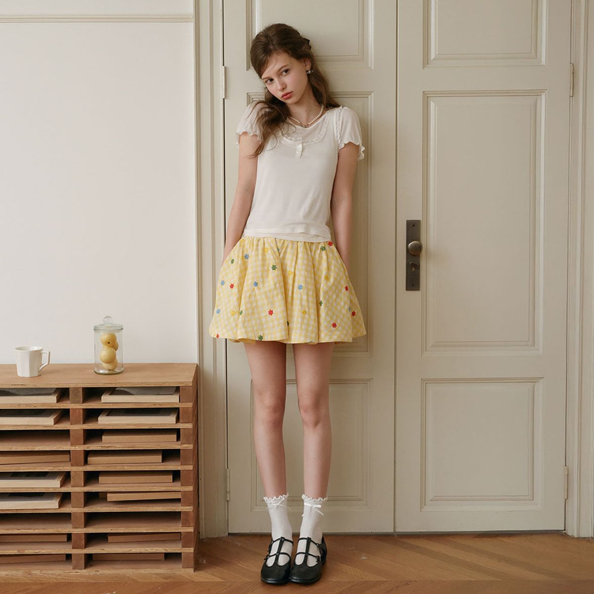 쎄무아듀(CEST MOIDEW) Cest_Floral embroidery gingham skirt