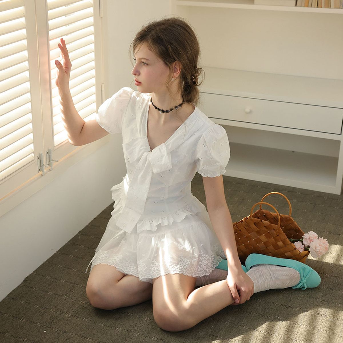 쎄무아듀(CEST MOIDEW) Cest_Ribbon eyelet cotton blouse