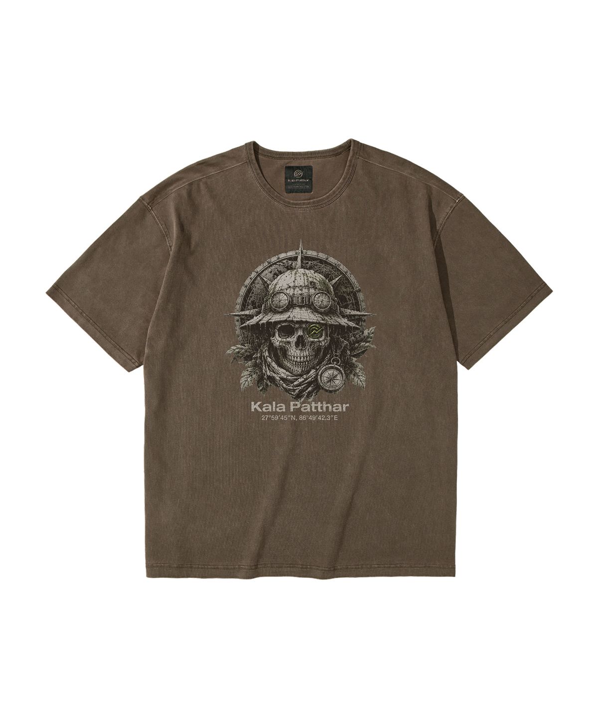 칼라파타르(KALAPATTHAR) PIGMENT SKULL EXPLORER GRAPHIC SHORT SLEEVE T-SHIRT BROWN