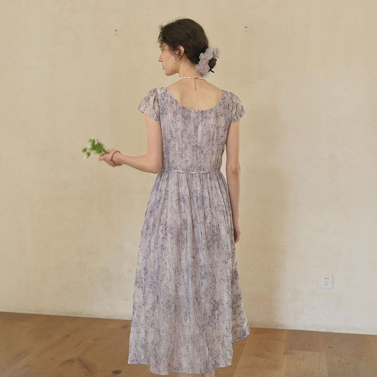심플레트로(SIMPLE RETRO) SR_Rose jacquard round dress