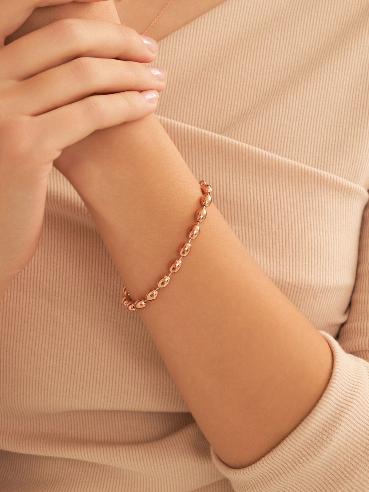 엘르주얼리(ELLEJEWELRY) 14k Gold Plated 볼 매듭 팔찌 ELBRBB110