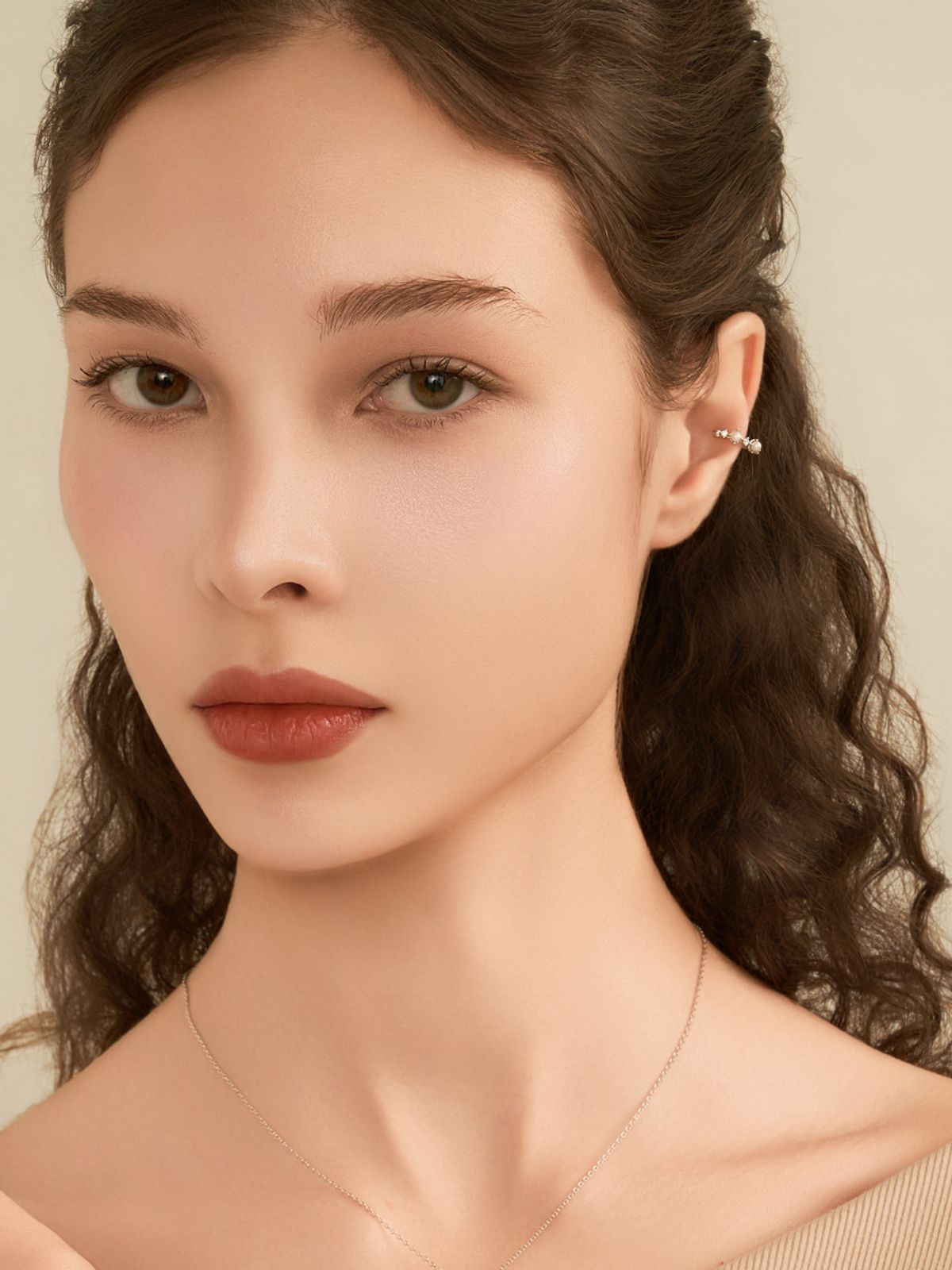 엘르주얼리(ELLEJEWELRY) 루나 펄 이어커프 ELBREC009